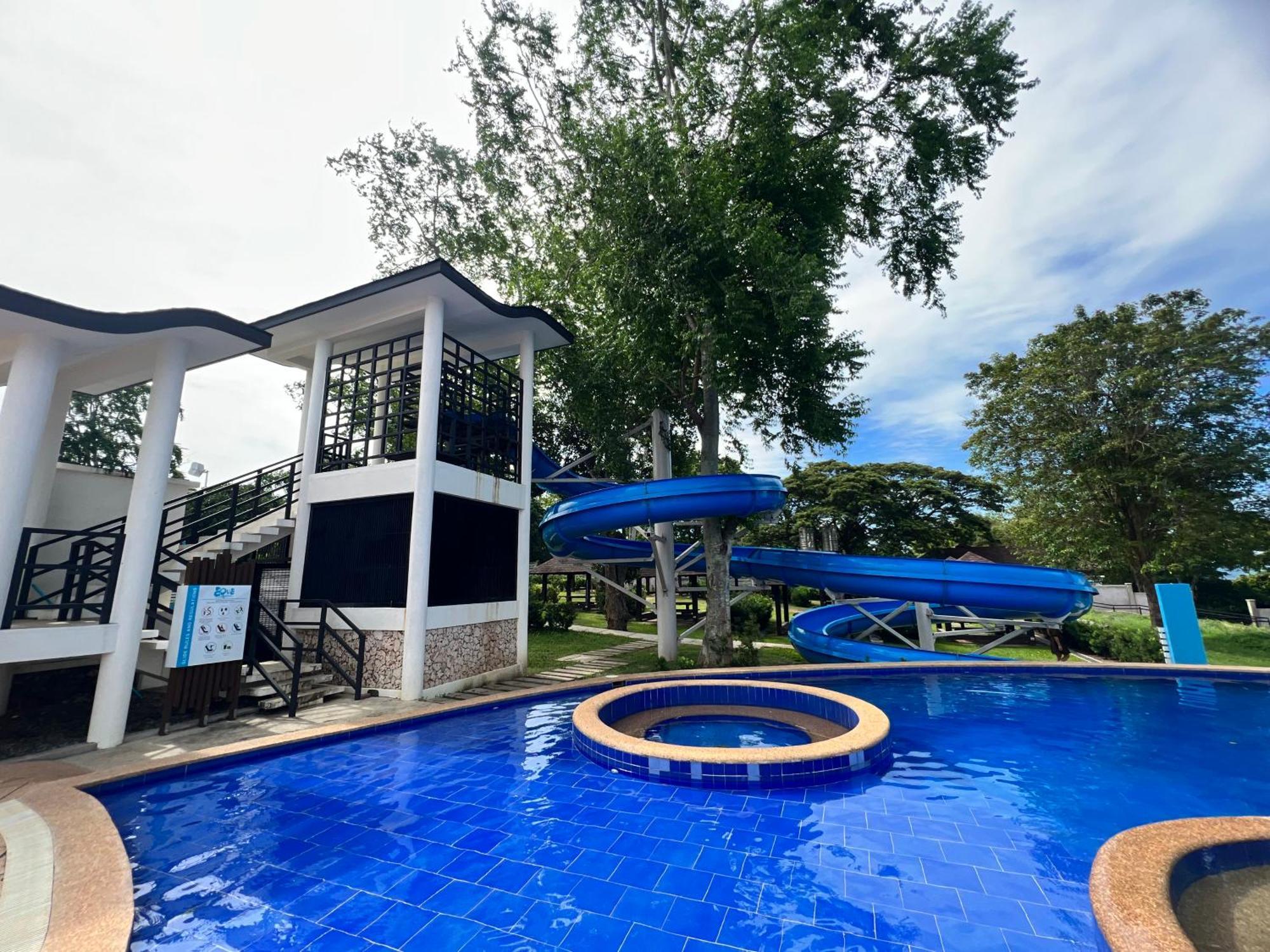 Crusoe Cabins Costa Azalea Samal Extérieur photo