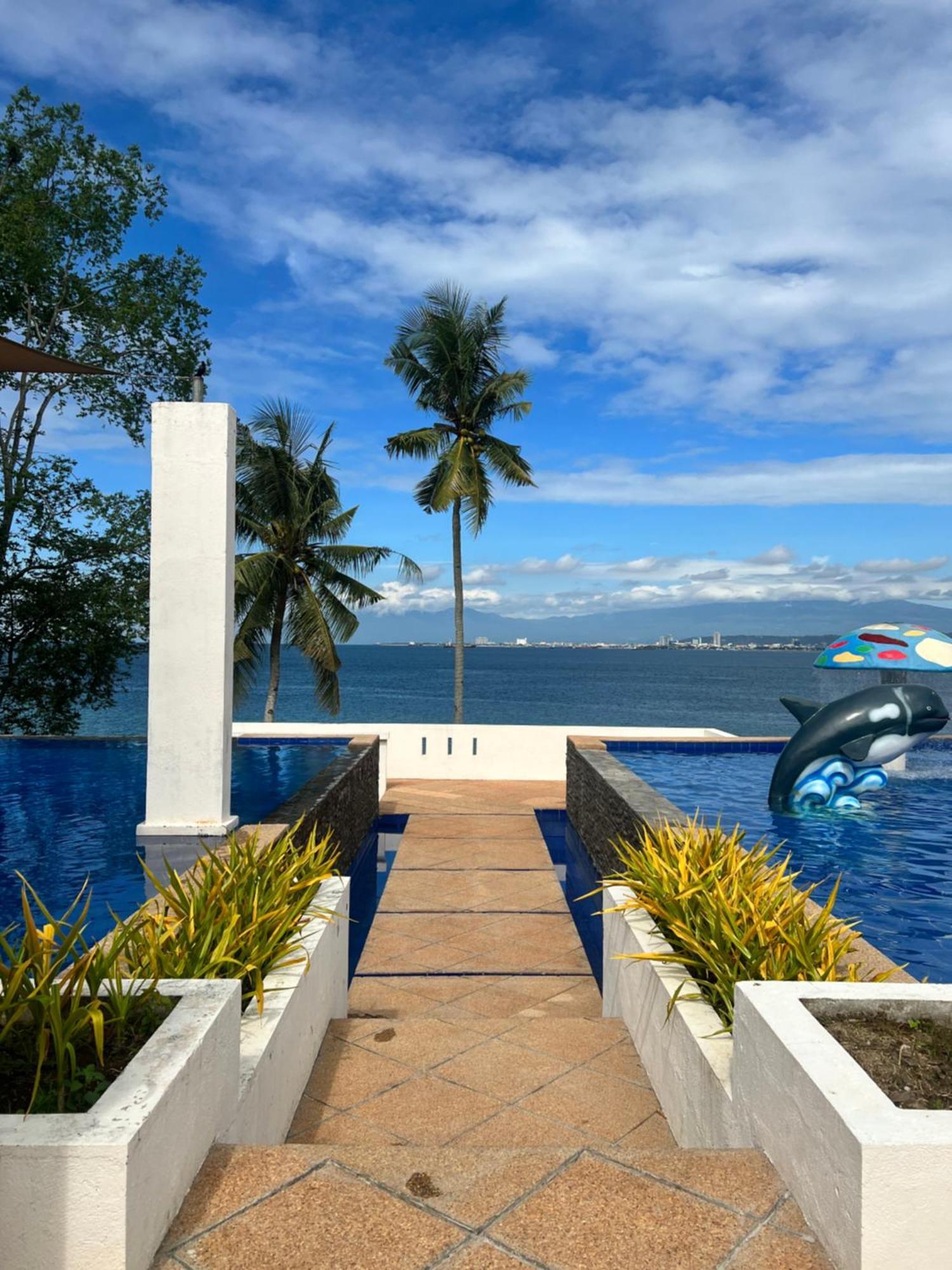 Crusoe Cabins Costa Azalea Samal Extérieur photo